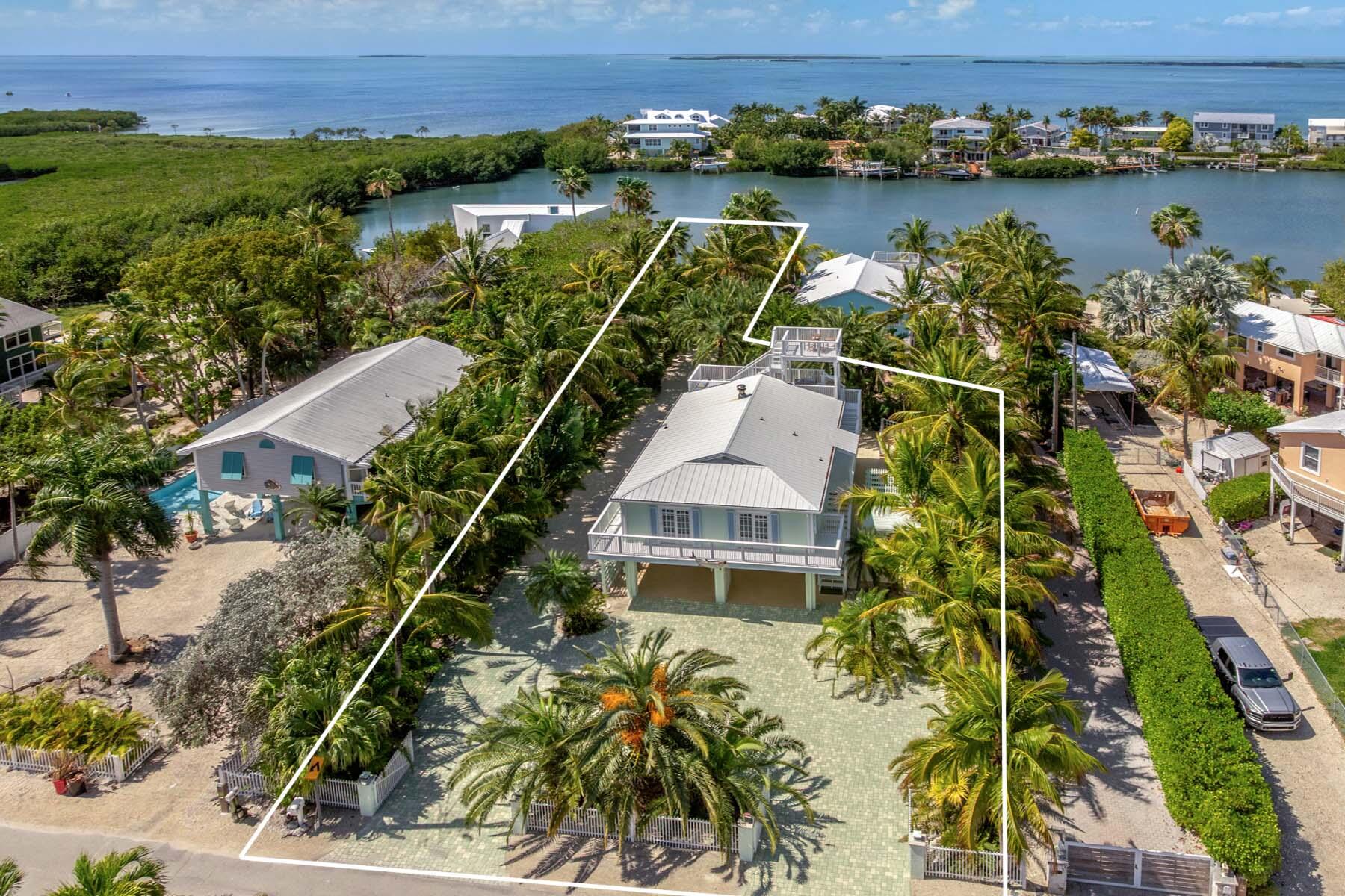 79 Jean La Fitte Drive Key Largo, FL 33037 - Photo 5 of 62 Oversized Waterfront Lot