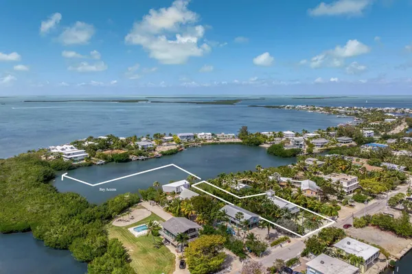 $1,749,000 | 79 Jean La Fitte Drive, Key Largo, FL 33037