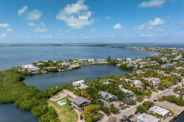 $1,749,000 | 79 Jean La Fitte Drive, Key Largo, FL 33037