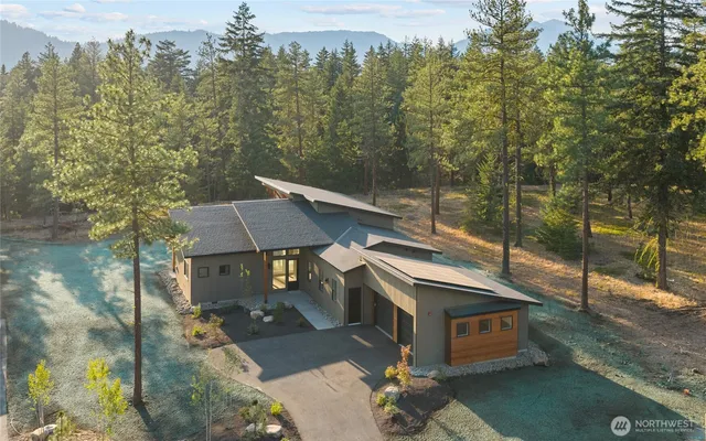 $1,545,000 | 1700 Wanawish Loop, Cle Elum, WA 98922