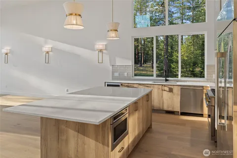 $1,545,000 | 1700 Wanawish Loop, Cle Elum, WA 98922