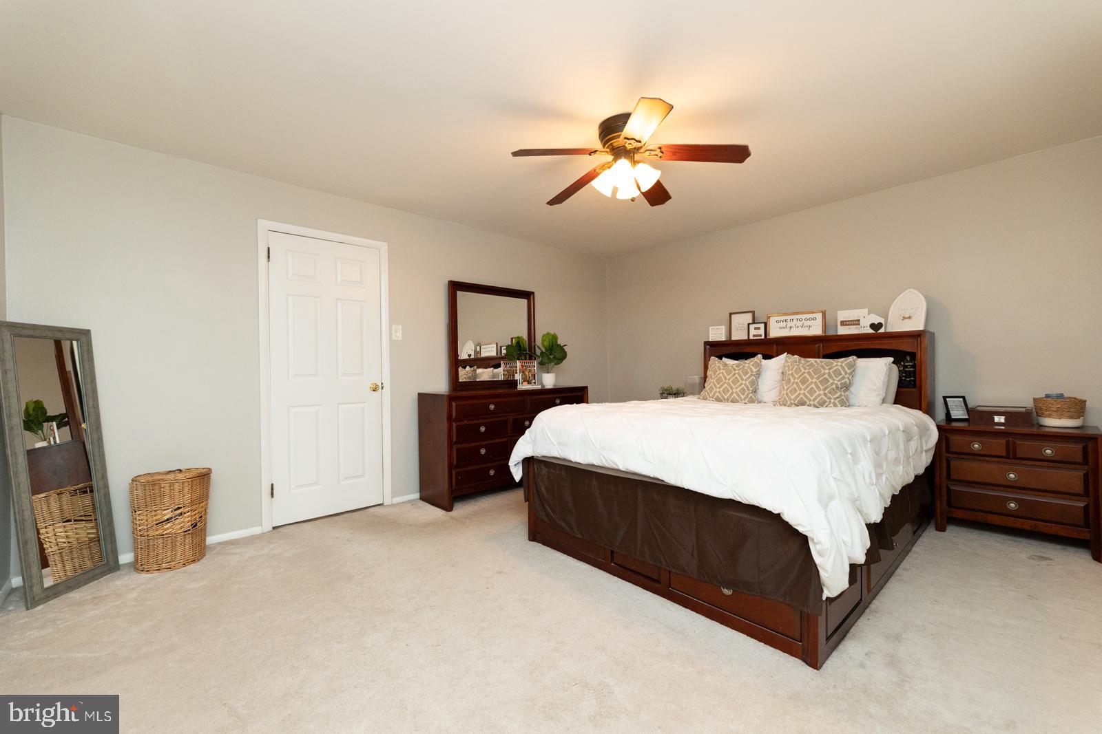 3849 Fairdale Road Philadelphia, PA 19154 - Photo 21 of 46 Gallery Image 21