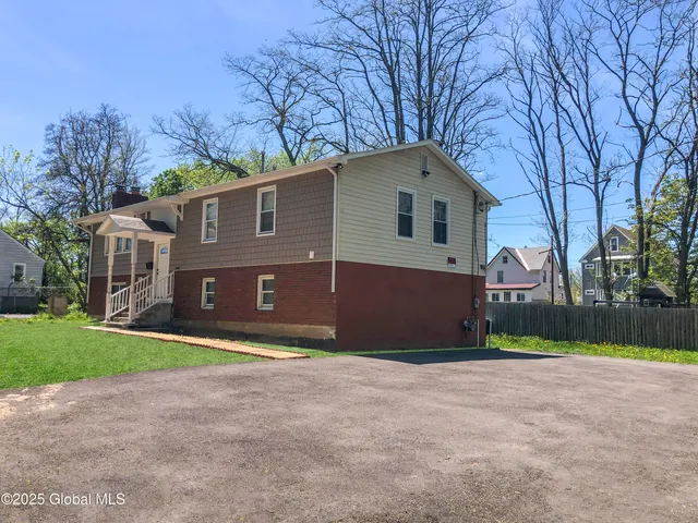 $280,000 | 2441 Avenue A, Schenectady, NY 12308