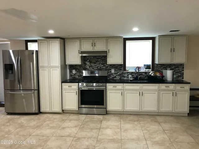 $280,000 | 2441 Avenue A, Schenectady, NY 12308