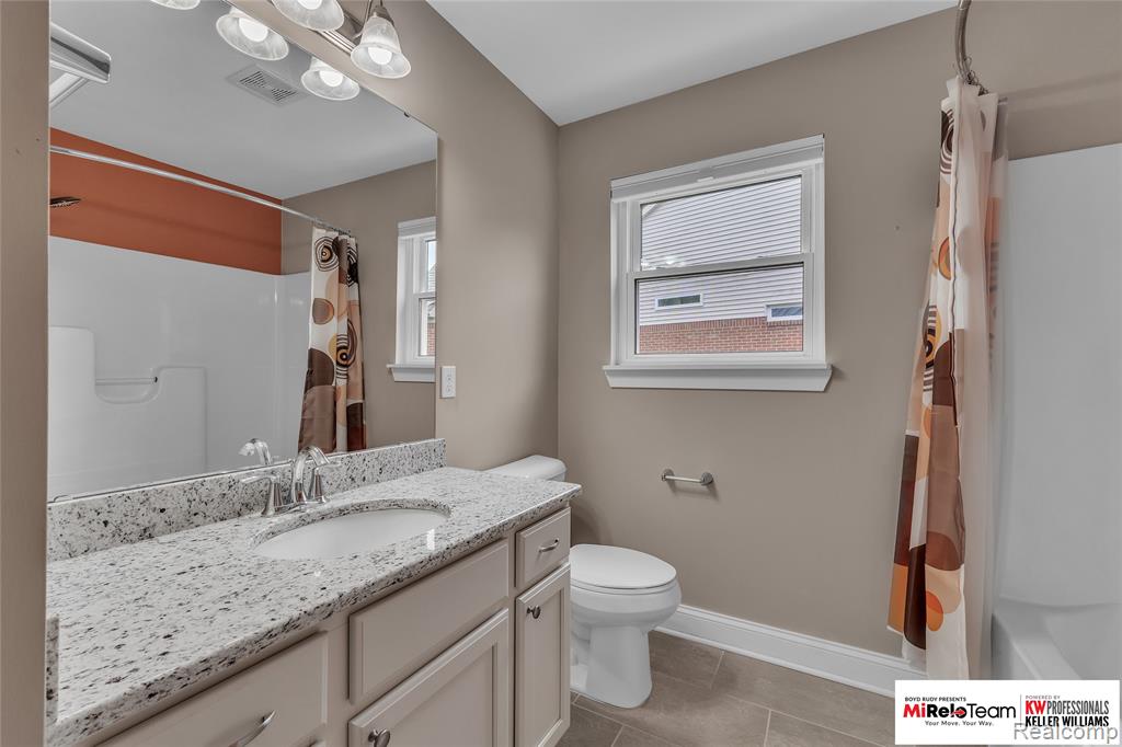 1909 Egret Pointe Howell, MI 48843 - Photo 14 of 45