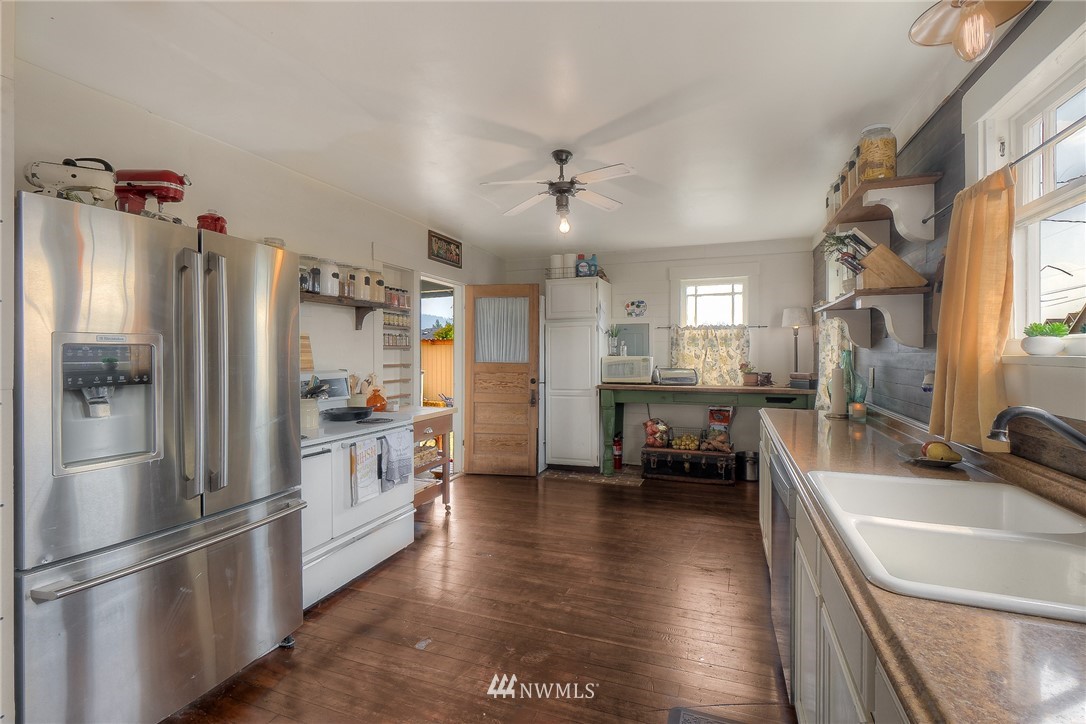 1615 Collins Road Buckley, WA 98321 - Photo 5 of 25