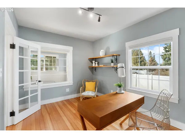 $715,000 | 3141 Odell Highway, Hood River, OR 97031