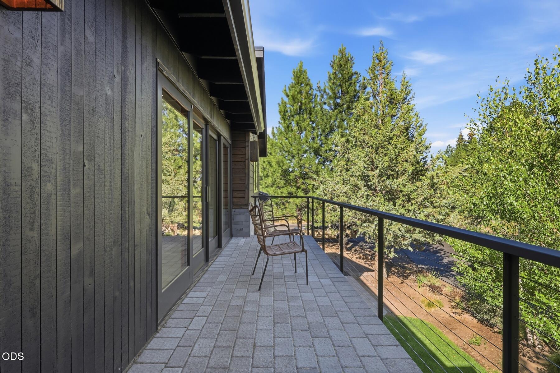 19700 Sunshine Way Bend, OR 97702 - Photo 33 of 73
