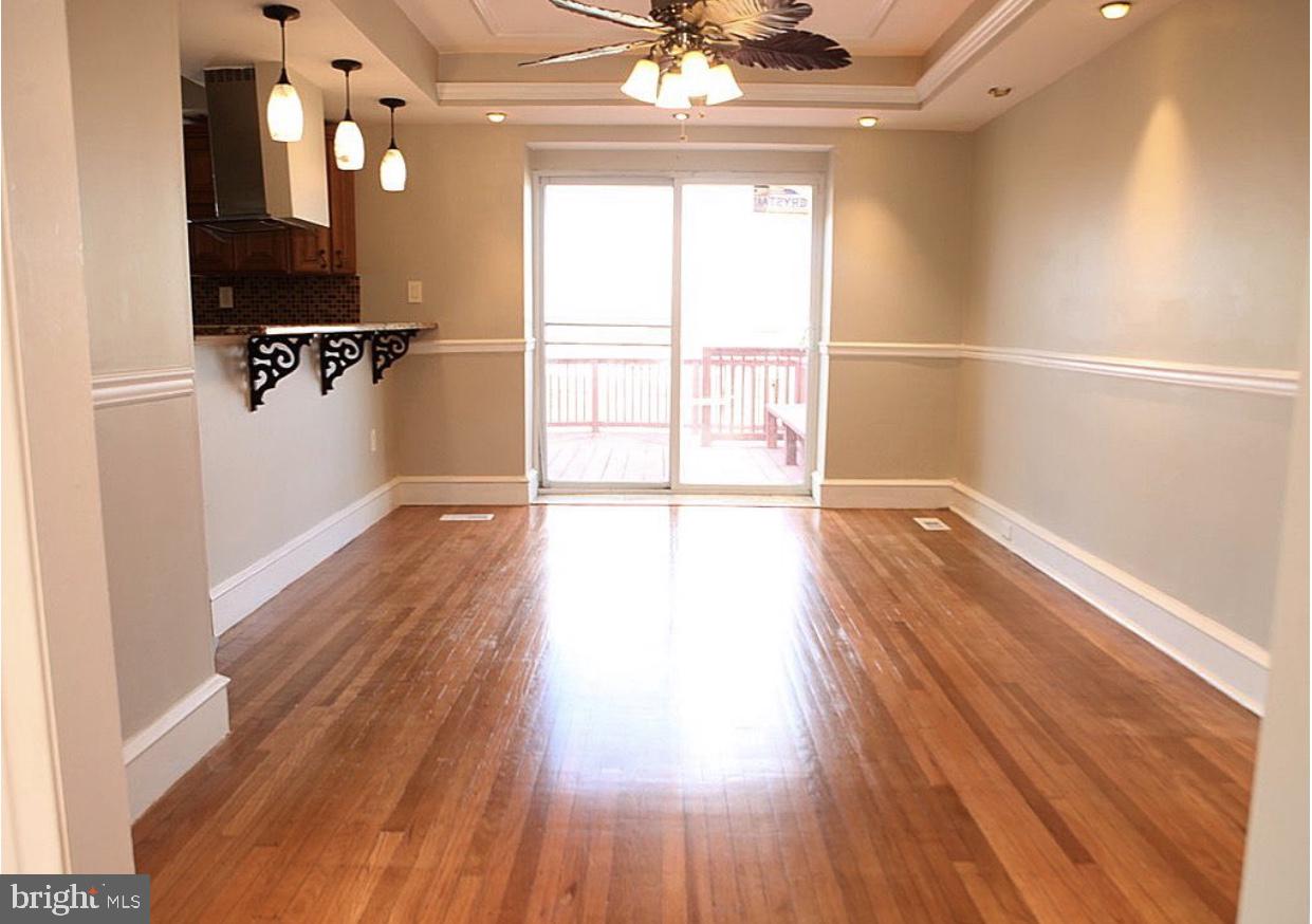 7221 Hilltop Road Upper Darby, PA 19082 - Photo 3 of 30