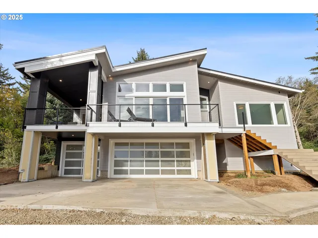 $2,249,995 | 780 Monica Court, Cannon Beach, OR 97110