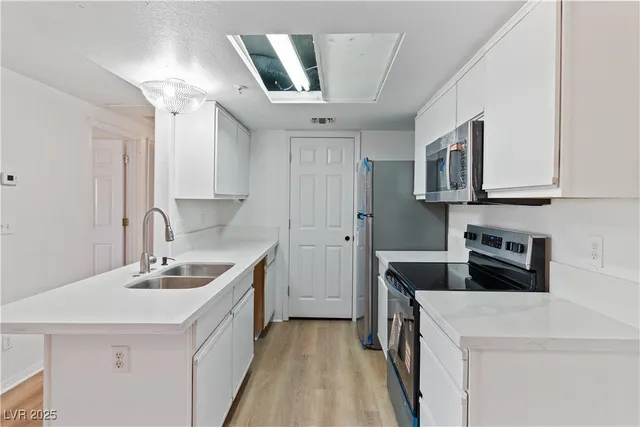 $152,900 | 3550 Bay Sands Drive, Unit 3093, Laughlin, NV 89029