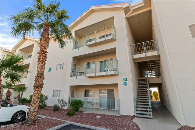 $152,900 | 3550 Bay Sands Drive, Unit 3093, Laughlin, NV 89029