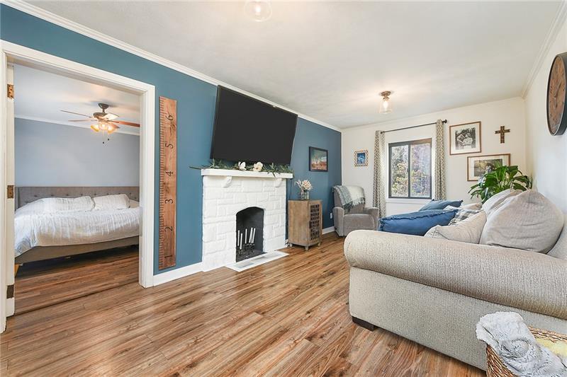 10 Greenwood Road Pittsburgh, PA 15221 - Photo 5 of 25 Gallery Image 5