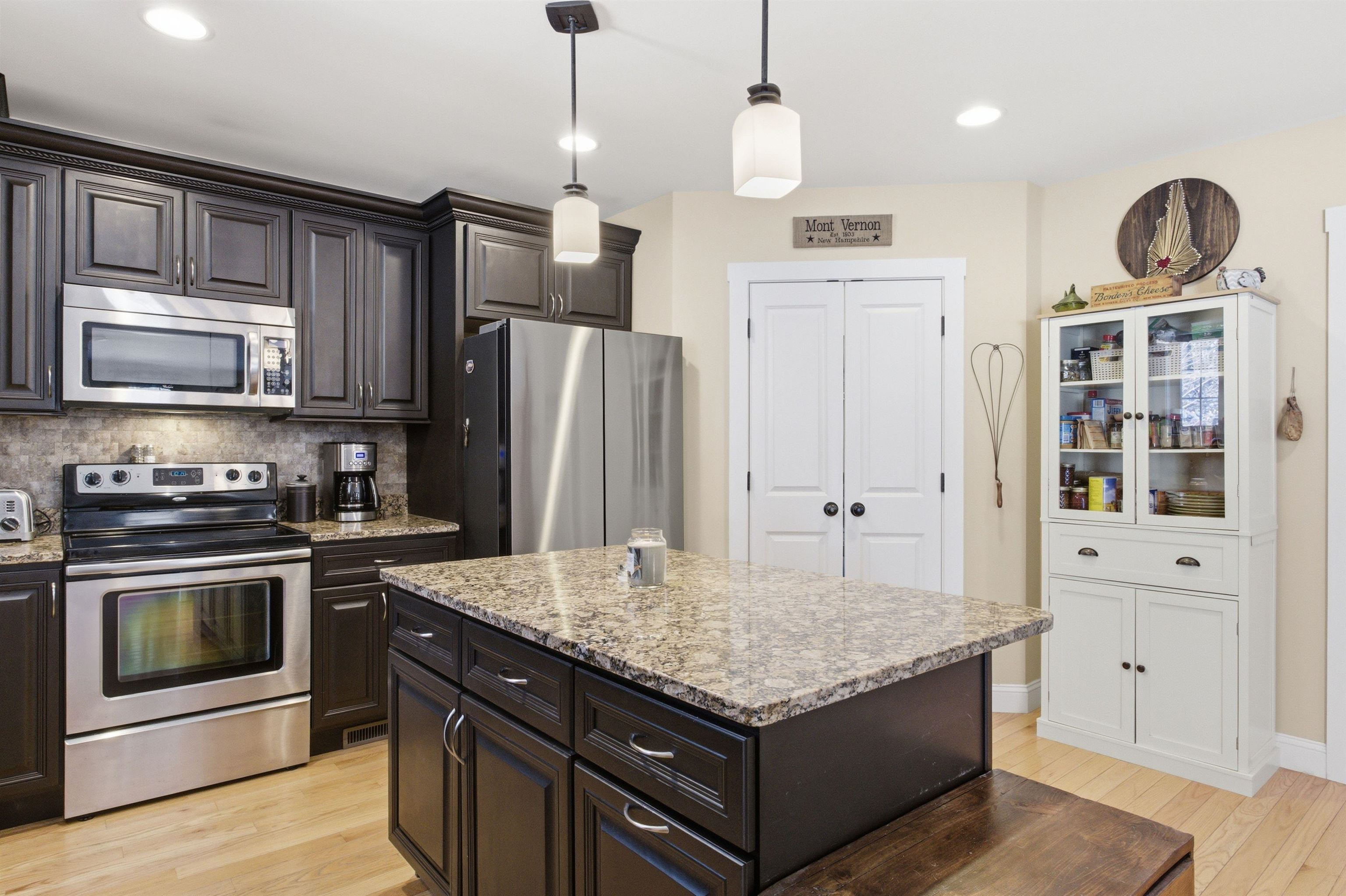 13 Dow Road Mont Vernon, NH 03057 - Photo 9 of 46