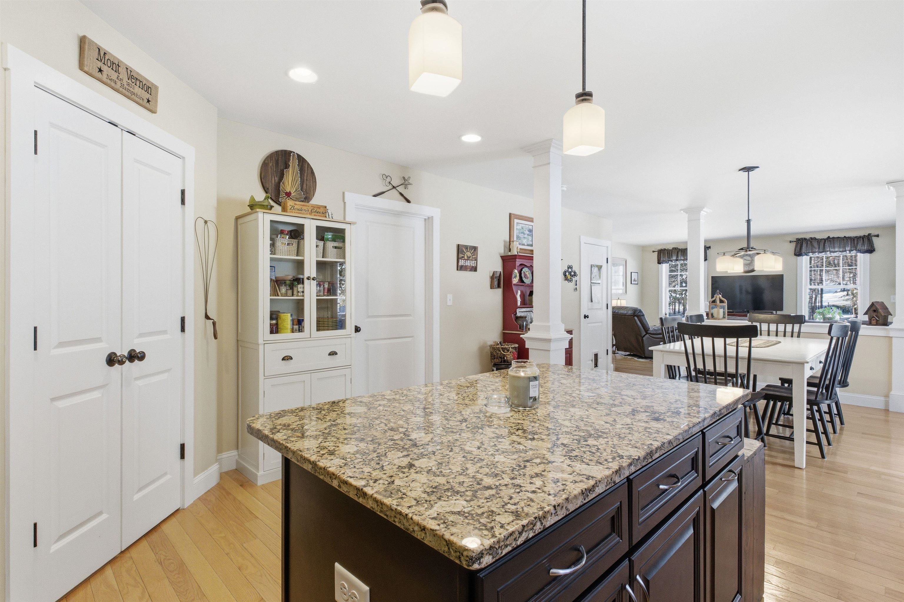 13 Dow Road Mont Vernon, NH 03057 - Photo 10 of 46