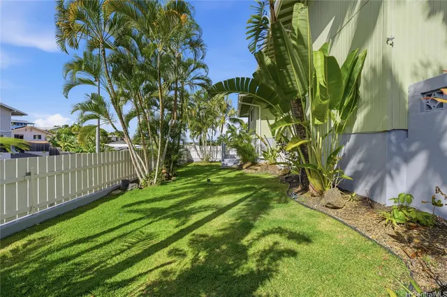 $2,475,000 | 1386 Nanialii Street, Kailua, HI 96734