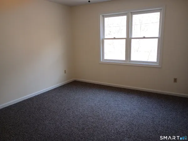 $2,000 | 71 1/2 Park Avenue, Unit B, Derby, CT 06418