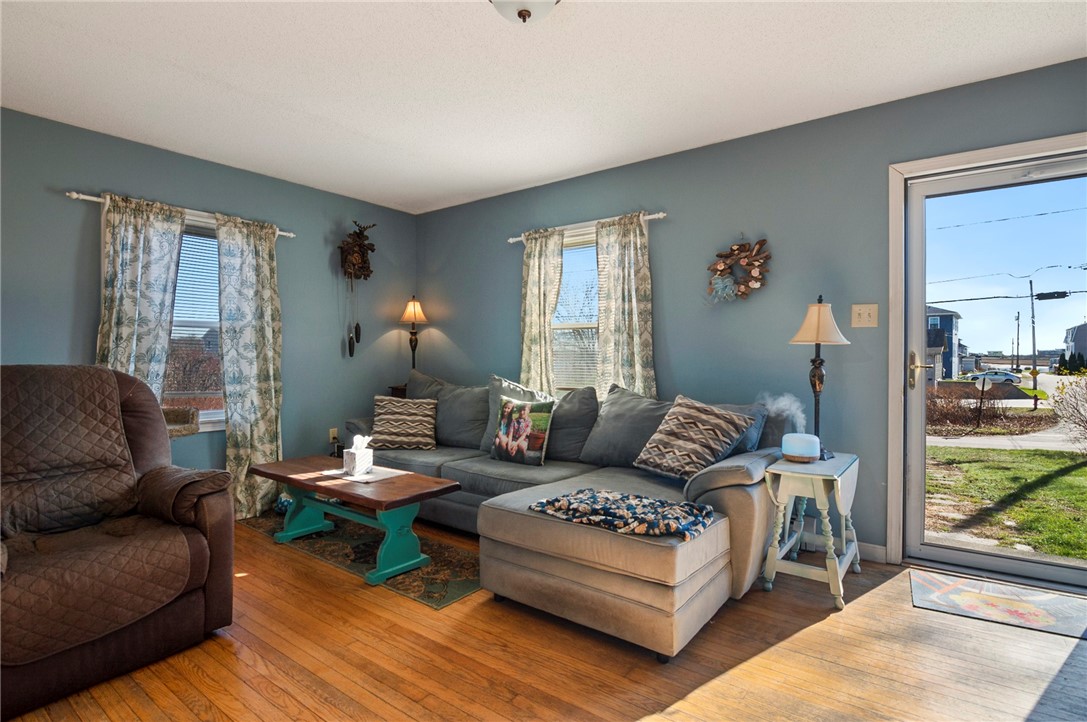 9 Cove Road Westerly, RI 02891 - Photo 6 of 21