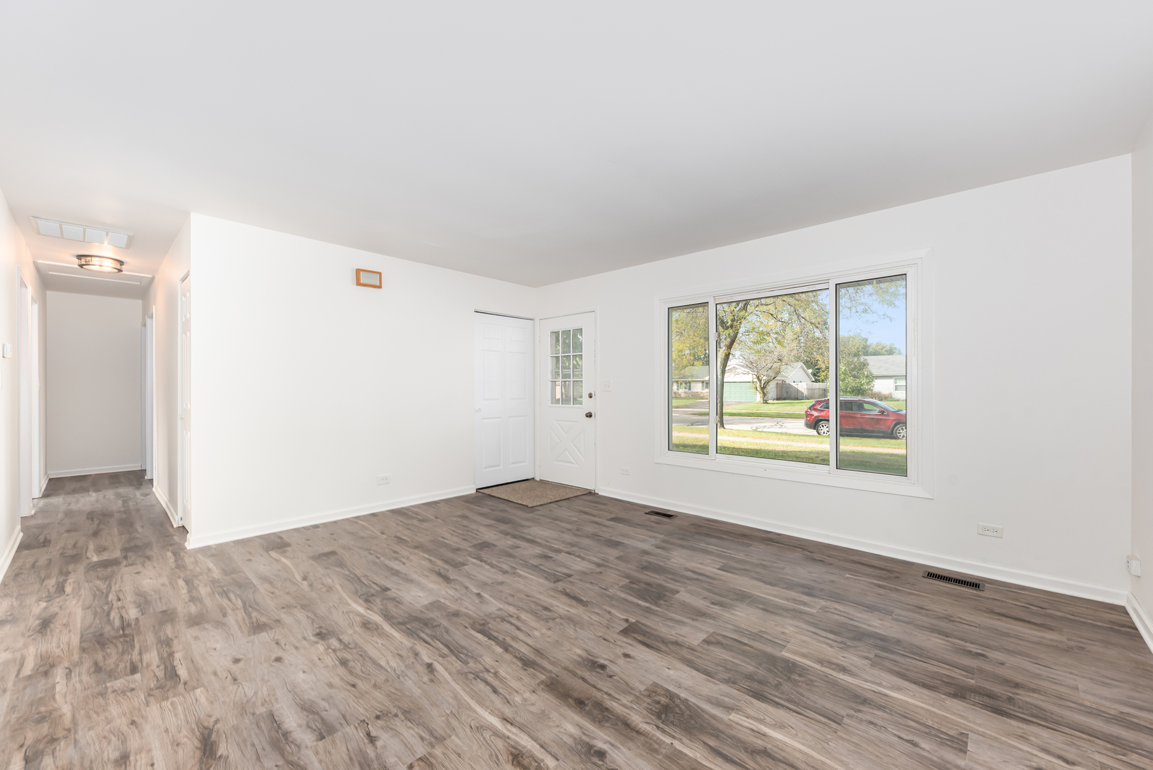 683 Rockhurst Road Bolingbrook, IL 60440 - Photo 7 of 22