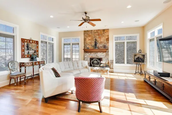 $799,000 | 1420 West Longwood Drive, Woodstock, IL 60098
