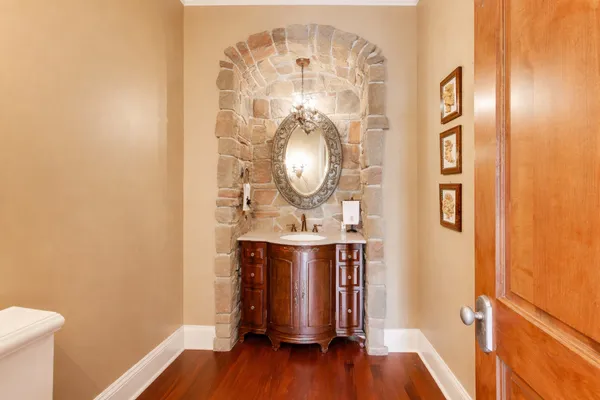 $799,000 | 1420 West Longwood Drive, Woodstock, IL 60098