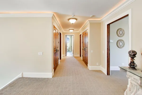 $799,000 | 1420 West Longwood Drive, Woodstock, IL 60098