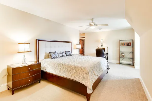 $799,000 | 1420 West Longwood Drive, Woodstock, IL 60098