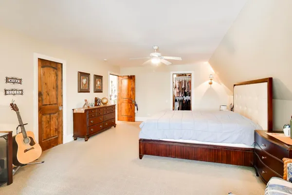 $799,000 | 1420 West Longwood Drive, Woodstock, IL 60098