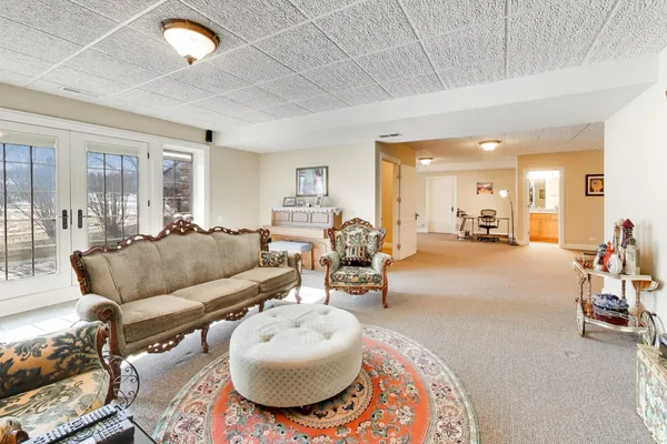$799,000 | 1420 West Longwood Drive, Woodstock, IL 60098