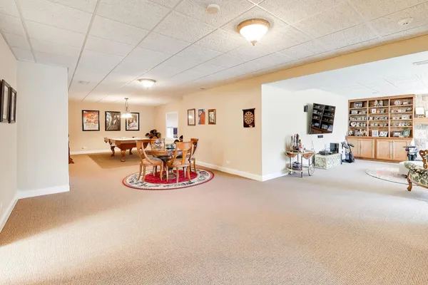 $799,000 | 1420 West Longwood Drive, Woodstock, IL 60098