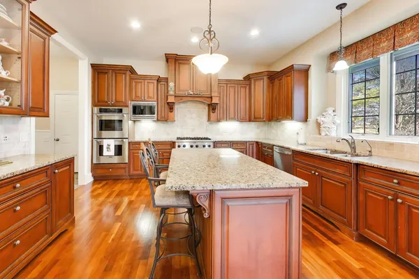 $799,000 | 1420 West Longwood Drive, Woodstock, IL 60098