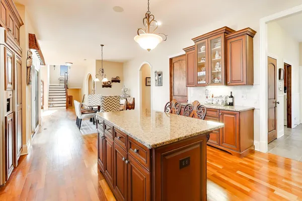 $799,000 | 1420 West Longwood Drive, Woodstock, IL 60098