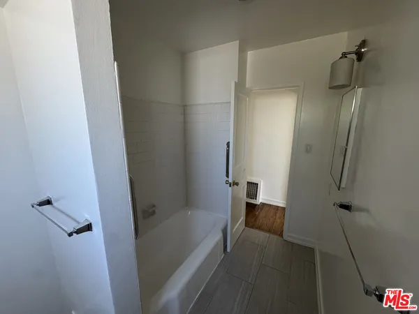 $3,500 | 6003 Bellflower Boulevard, Lakewood, CA 90713