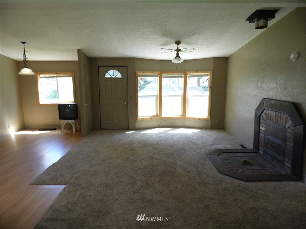 2284 West Barbara Road Othello, WA 99344 - Photo 2 of 25