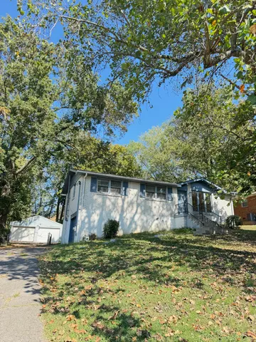 $399,999 | 125 Curtis Crossroads, Hendersonville, TN 37075