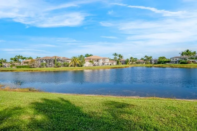 $1,095,000 | 11808 Foxbriar Lake Trail, Boynton Beach, FL 33473