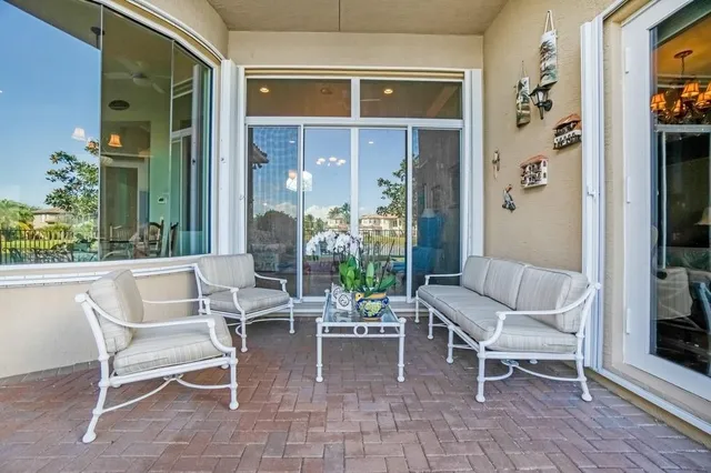 $1,095,000 | 11808 Foxbriar Lake Trail, Boynton Beach, FL 33473