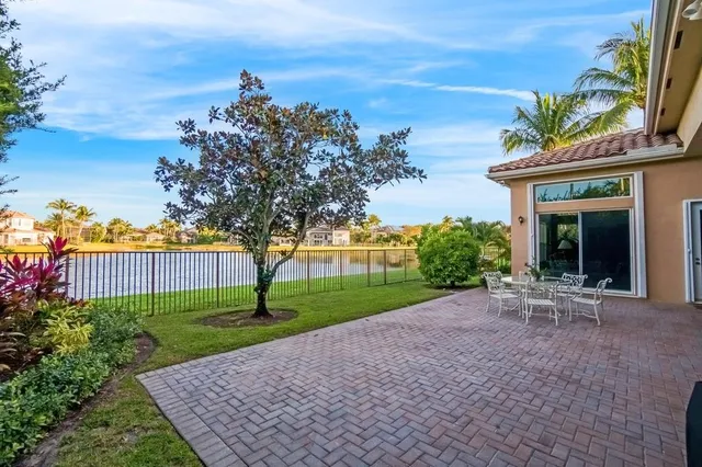 $1,095,000 | 11808 Foxbriar Lake Trail, Boynton Beach, FL 33473