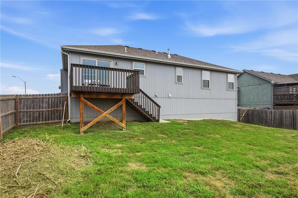 301 Northeast 192nd Terrace Smithville, MO 64089 - Photo 33 of 37 Gallery Image 33