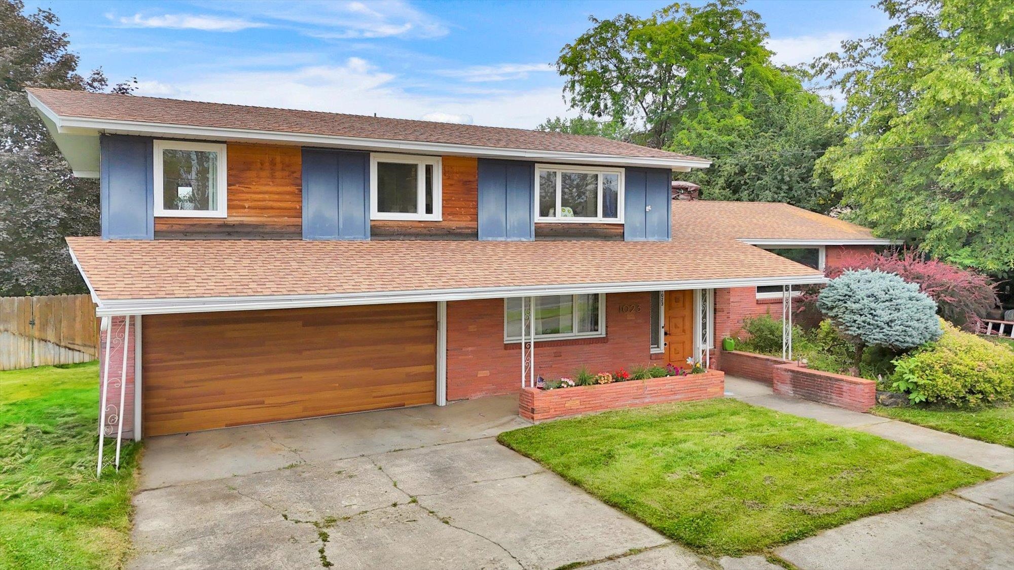 1023 South Adams Road Spokane Valley, WA 99037 - Photo 3 of 48 Gallery Image 3