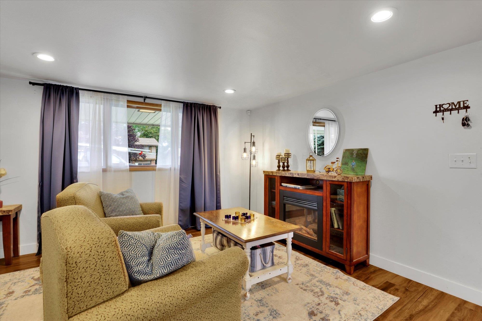1023 South Adams Road Spokane Valley, WA 99037 - Photo 5 of 48 Gallery Image 5