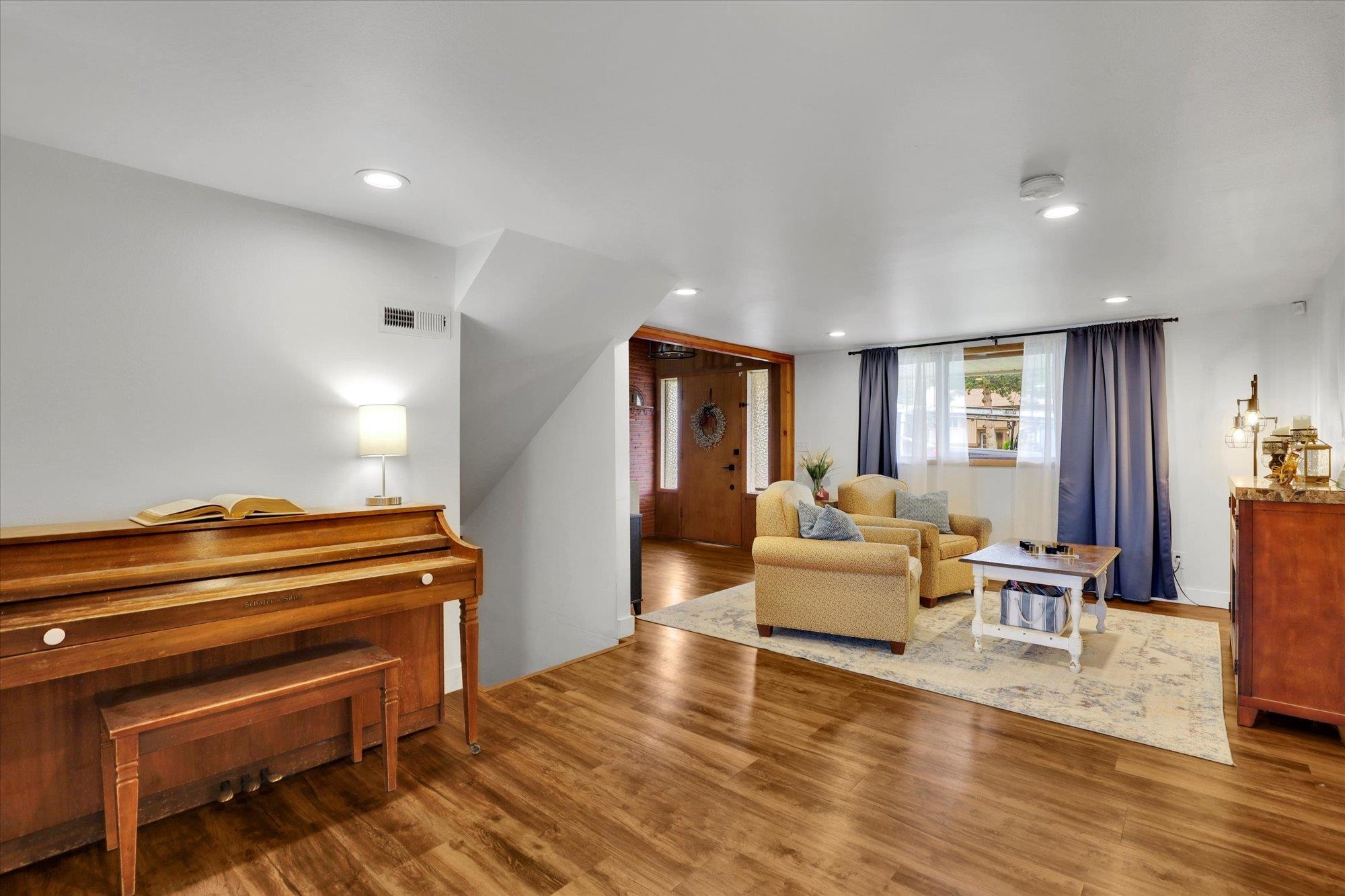 1023 South Adams Road Spokane Valley, WA 99037 - Photo 7 of 48 Gallery Image 7
