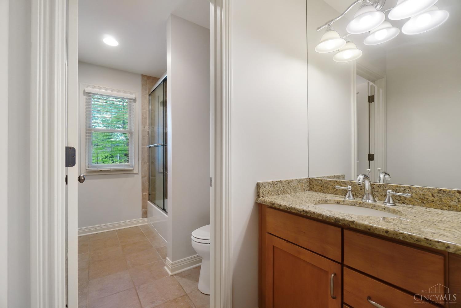 3443 Cooper Road Blue Ash, OH 45241 - Photo 37 of 50