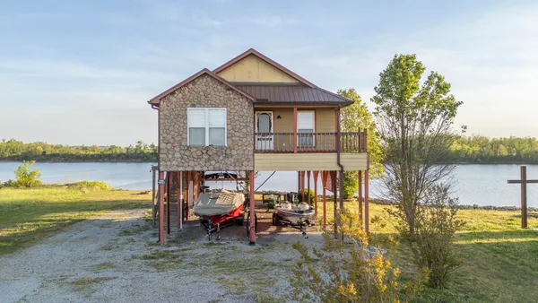 $319,900 | 1900 Catfish Lane, Crump, TN 38327