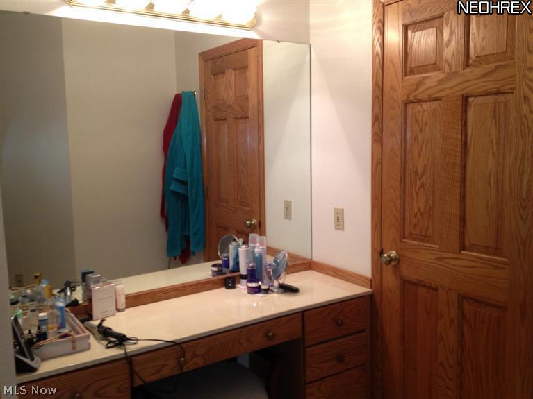 701 Warner Road Southeast Brookfield, OH 44403 - Photo 18 of 24 Gallery Image 18