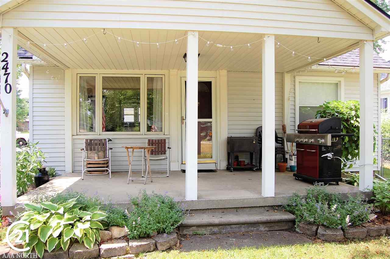 2470 Melvin Avenue Rochester, MI 48307 - Photo 3 of 26 Entry