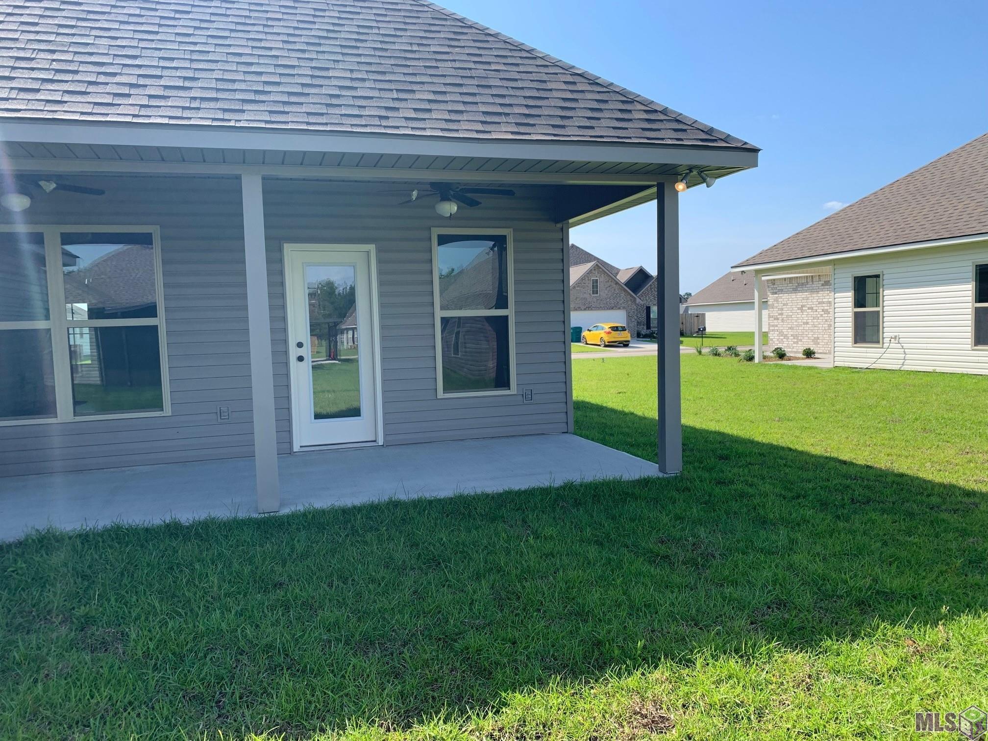 264 Shadow Pointe Road Thibodaux, LA 70301 - Photo 4 of 5 Gallery Image 4