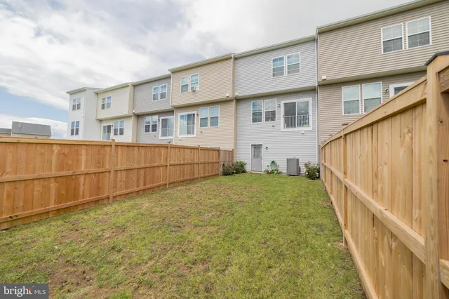 $299,000 | 30 Kirby Court, Bunker Hill, WV 25413