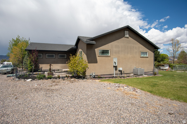 159 South 400 East Annabella, UT 84711 - Photo 3 of 73