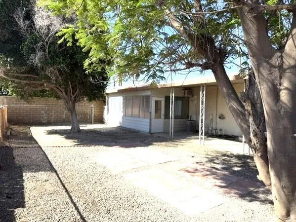 $2,395 | 43320 Texas Avenue, Palm Desert, CA 92211